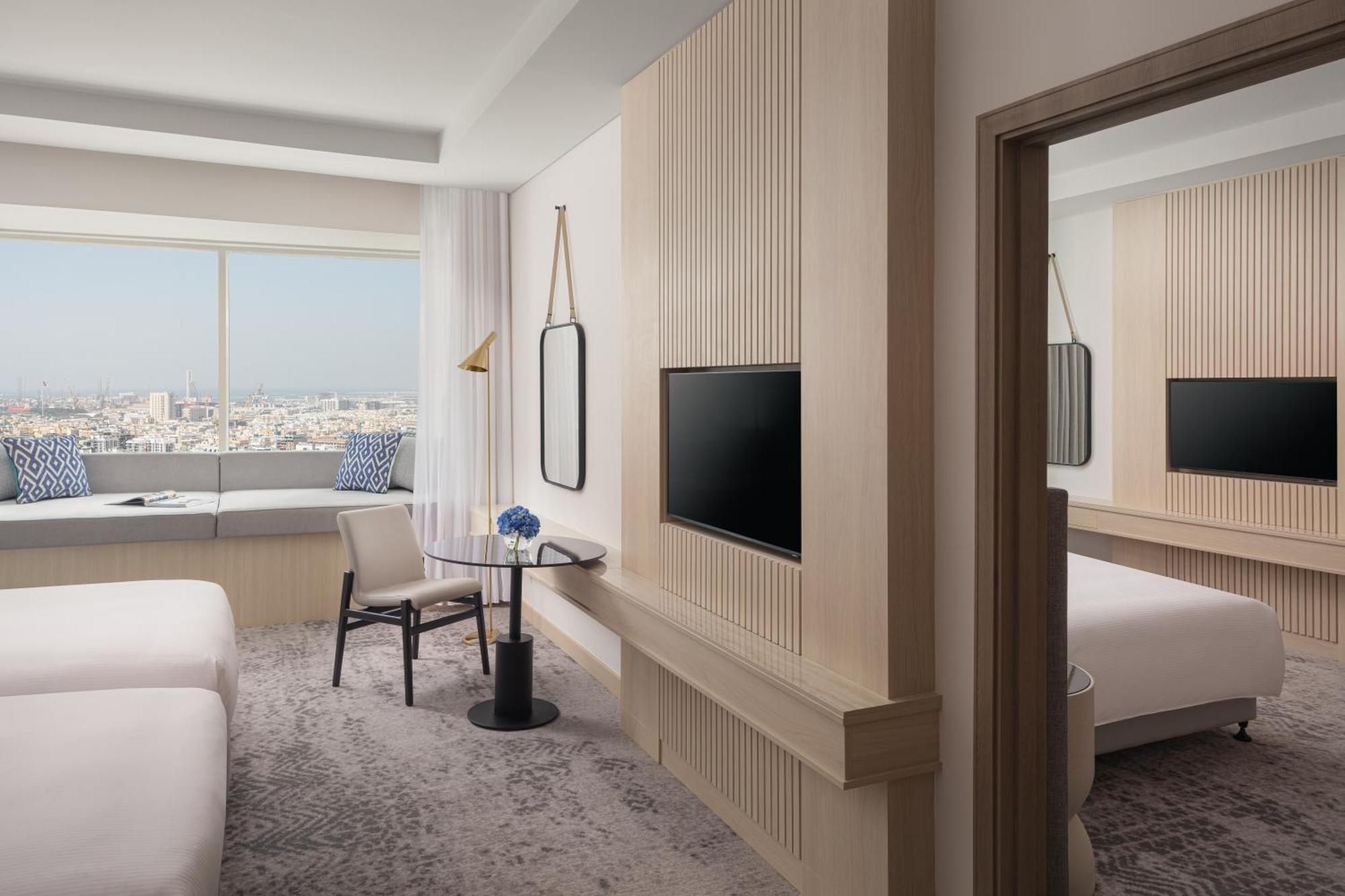Towers Rotana - Dubai Hotel Exterior photo
